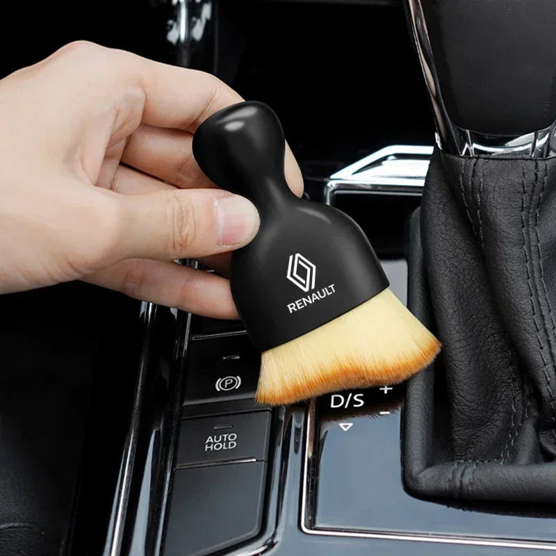 Brosse Douce de Nettoyage d’Emblèmes – Renault (Megane, Clio, Captur, Twingo...)